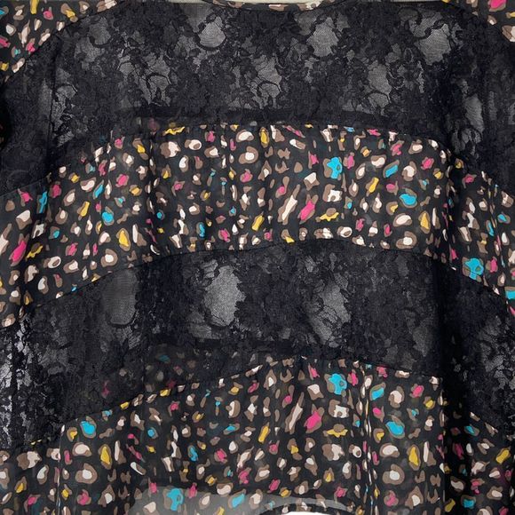 Material Girl Black Lace Short Sleeve Sheer Cropped Top Medium - Picture 6 of 7